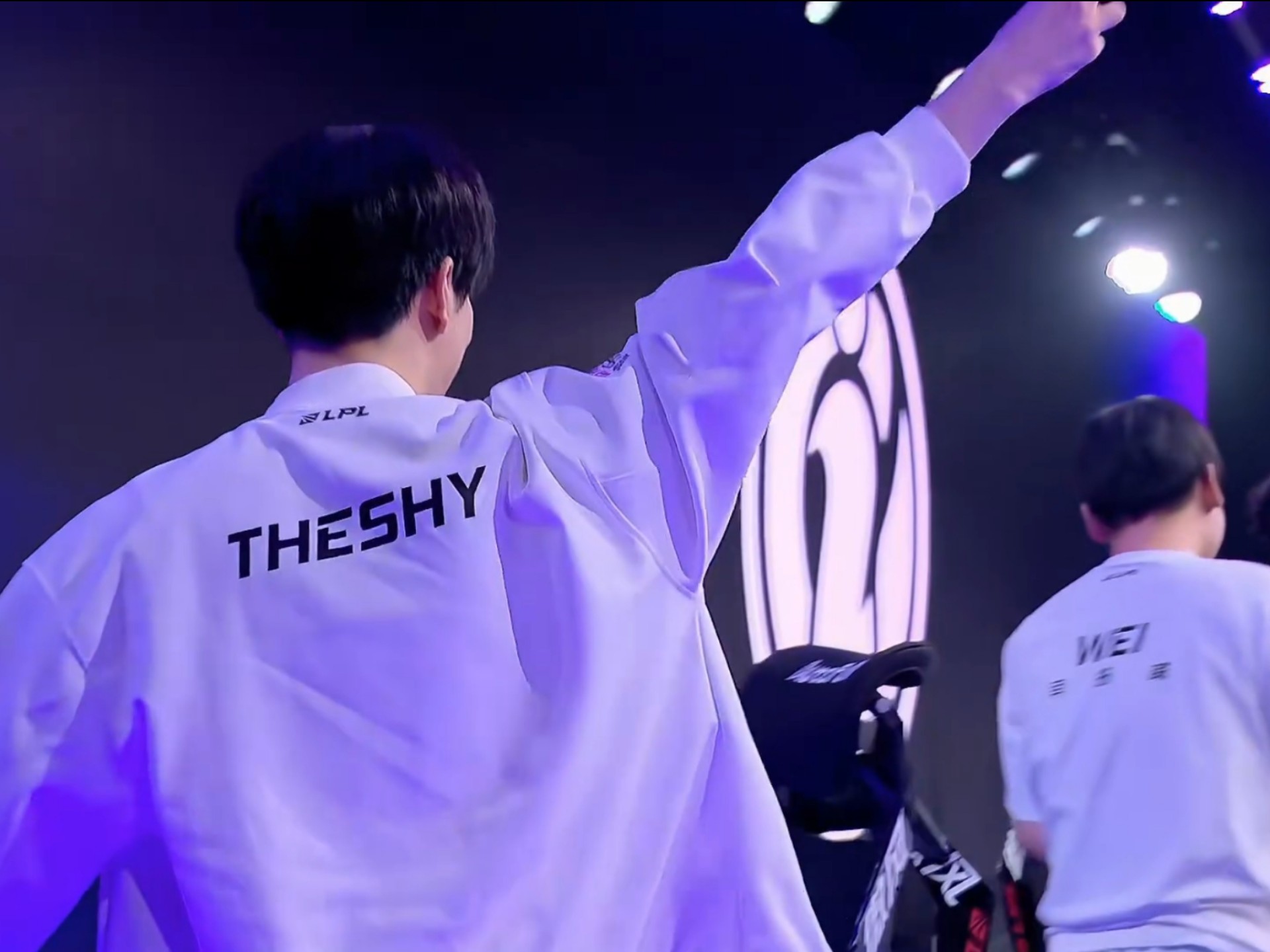 韩媒：Kanavi摆脱与JDG违规接触嫌疑，可在国内外活动