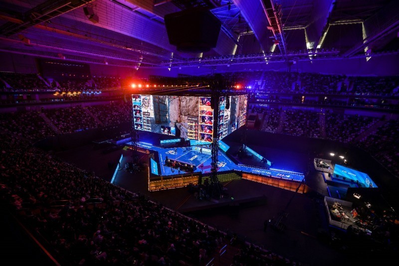 里程碑：FoFo达成LPL 400出场成就